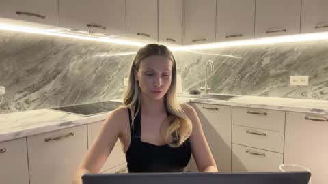 Alice online show from 12.06.24