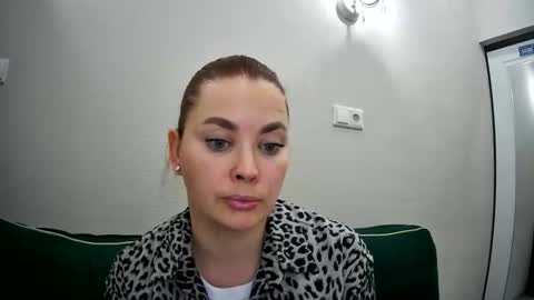 AlicexFresh online show from 11.21.25