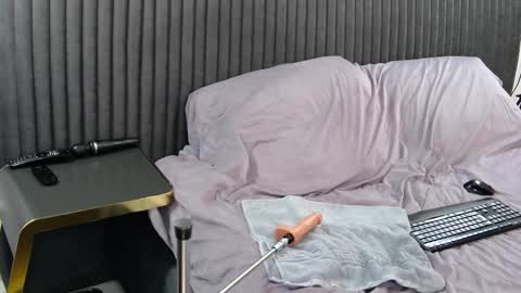 Snapshot of alicia_beggs chatting on 03.12.25 alicia beggs online show from 03.12.25