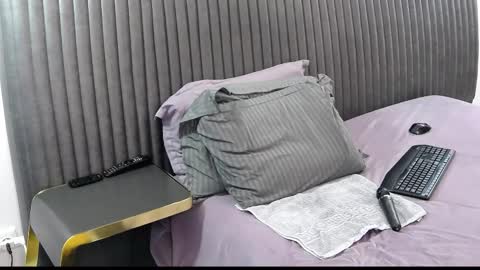 Snapshot of alicia_beggs chatting on 09.22.25 alicia beggs online show from 09.22.25