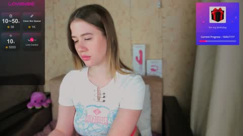 Snapshot of alicia_hines chatting on 12.15.24 Alicia online show from 12.15.24