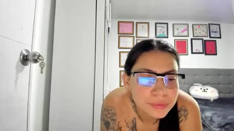 alicia_rainbow online show from 06.05.26
