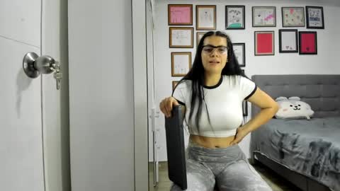 alicia_rainbow online show from 06.24.26