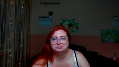 Snapshot of alicia_side_red chatting on 06.29.26 Alicia online show from 06.29.26