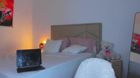 aliciabiden online show from 02.03.26