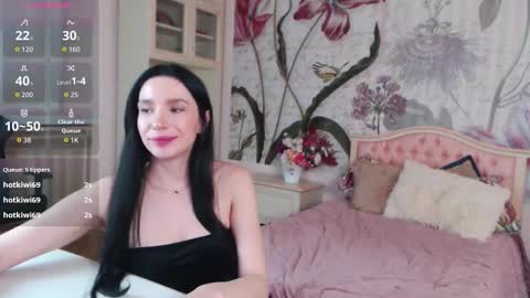 Snapshot of aliciabow chatting on 11.19.25 Veronica online show from 11.19.25