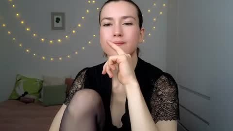 Snapshot of alicianoveli chatting on 07.04.26 alicianoveli online show from 07.04.26