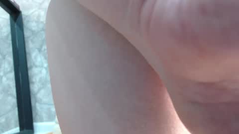 alidaalida2 online show from 02.18.26