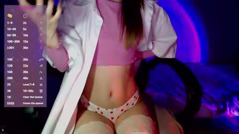 Mia online show from 02.04.25