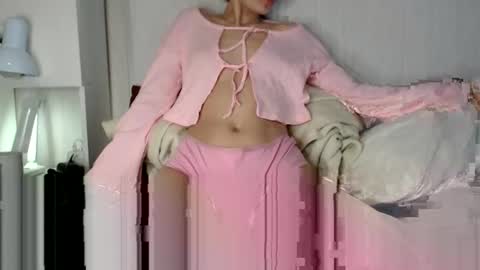 Mia online show from 05.23.26