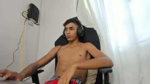My name is Andrs and Im 18 years old. online show from 06.22.26