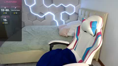 Snapshot of aliicemeow chatting on 06.27.26 aliicemeow online show from 06.27.26