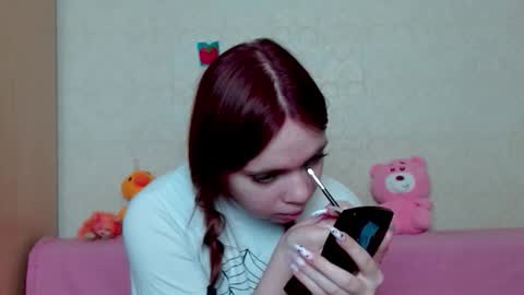 Snapshot of aliiice_stone chatting on 03.26.26 Alice online show from 03.26.26