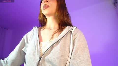 Snapshot of alina_lee01 chatting on 03.26.26 NYX online show from 03.26.26
