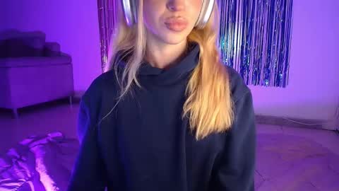 Alina  online show from 10.22.25