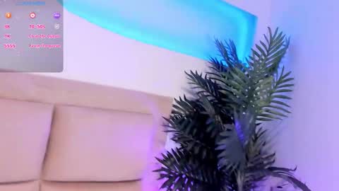 Snapshot of alina_sauvage chatting on 10.26.25 Alina Sauvage online show from 10.26.25