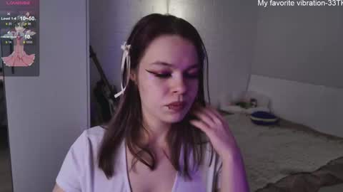 Snapshot of alinabae chatting on 01.16.25 Alina and Ben online show from 01.16.25