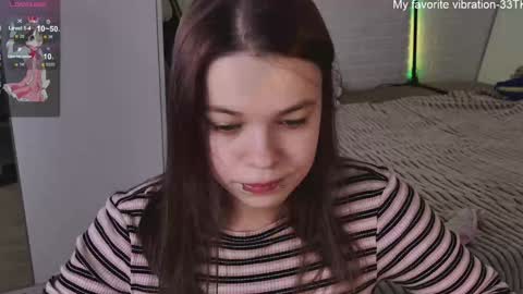 Snapshot of alinabae chatting on 02.01.25 Alina and Ben online show from 02.01.25