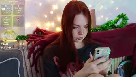 Snapshot of alinabae chatting on 12.13.25 Alina and Ben online show from 12.13.25