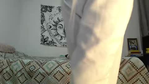 Snapshot of alinawoolf_ chatting on 12.19.24  Ali  online show from 12.19.24