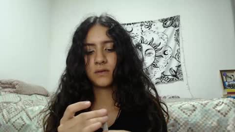 Snapshot of alinawoolf_ chatting on 12.25.24  Ali  online show from 12.25.24