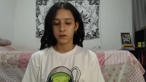 Snapshot of alinawoolf_ chatting on 01.03.25  Ali  online show from 01.03.25