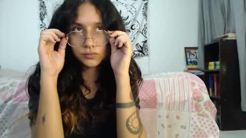 Snapshot of alinawoolf_ chatting on 01.31.25  Ali  online show from 01.31.25