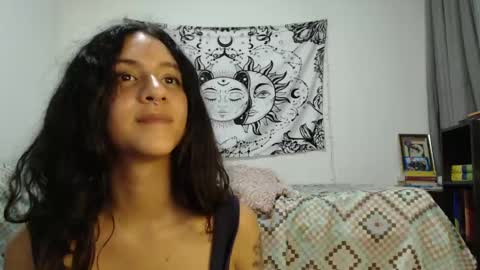 Snapshot of alinawoolf_ chatting on 02.02.25  Ali  online show from 02.02.25