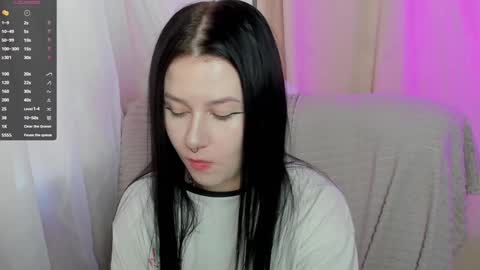 Snapshot of alinegreeeen chatting on 02.05.25 Aline Greeeen online show from 02.05.25