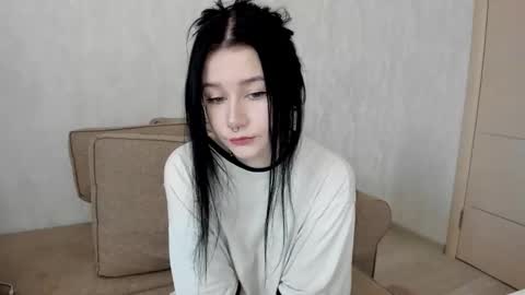 Snapshot of alinegreeeen chatting on 03.03.25 Aline Greeeen online show from 03.03.25