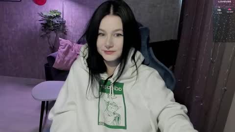 Snapshot of alinegreeeen chatting on 01.11.26 Aline Greeeen online show from 01.11.26