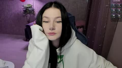 Snapshot of alinegreeeen chatting on 01.12.26 Aline Greeeen online show from 01.12.26