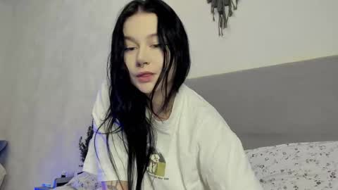 Snapshot of alinegreeeen chatting on 01.15.26 Aline Greeeen online show from 01.15.26