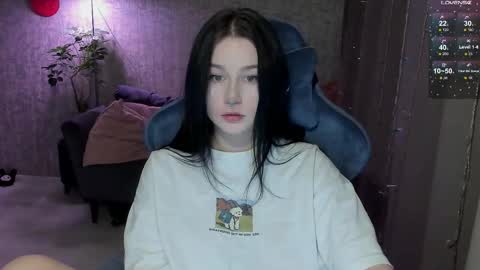 Snapshot of alinegreeeen chatting on 04.01.26 Aline Greeeen online show from 04.01.26