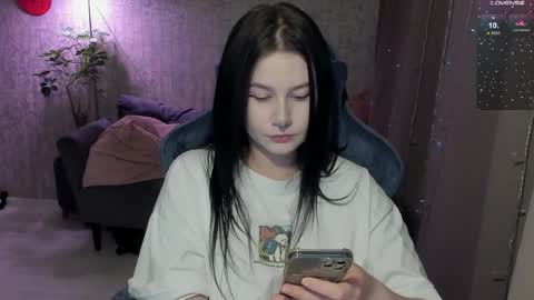 Snapshot of alinegreeeen chatting on 04.02.26 Aline Greeeen online show from 04.02.26