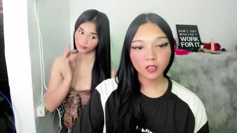 Snapshot of alisa_kiss_ chatting on 04.17.26 Shanti xhey online show from 04.17.26