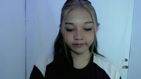 Snapshot of alisa_kiss_ chatting on 04.30.26 Shanti xhey online show from 04.30.26