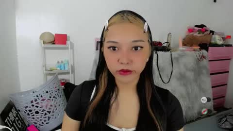 Snapshot of alisa_kiss_ chatting on 05.15.26 Shanti xhey online show from 05.15.26