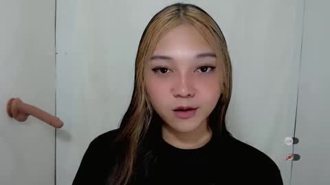 Snapshot of alisa_kiss_ chatting on 05.16.26 Shanti xhey online show from 05.16.26
