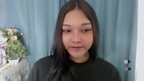 Snapshot of alisa_kiss_ chatting on 05.21.26 Shanti xhey online show from 05.21.26