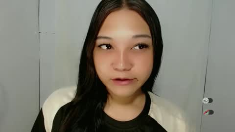 Snapshot of alisa_kiss_ chatting on 05.28.26 Shanti xhey online show from 05.28.26