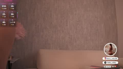 Snapshot of alisa_roldan chatting on 01.13.26 online show from 01.13.26