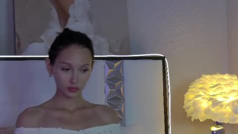 Snapshot of alisa_tiny chatting on 06.28.26 Stefa online show from 06.28.26