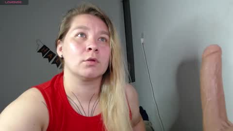 Snapshot of alisa_u chatting on 11.02.25 alisa_u online show from 11.02.25