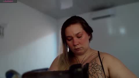 Snapshot of alisa_u chatting on 01.06.26 alisa_u online show from 01.06.26