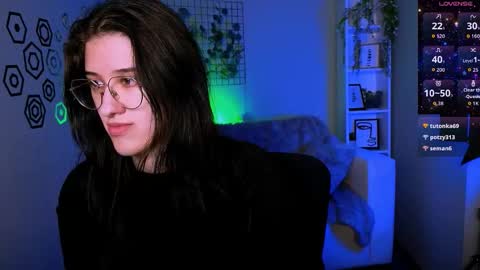 Alisa online show from 10.19.25