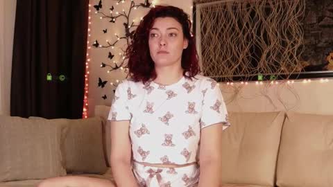 Snapshot of alisabo chatting on 12.03.25 Alice online show from 12.03.25