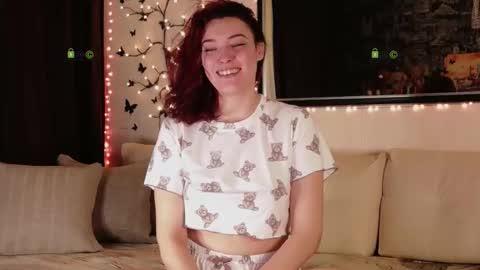 Snapshot of alisabo chatting on 12.14.25 Alice online show from 12.14.25