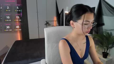Snapshot of alisasian chatting on 11.25.25 Alice online show from 11.25.25
