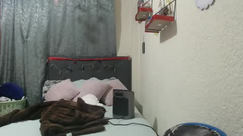 alisha_9997 online show from 02.10.25